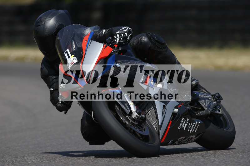 /Archiv-2023/28 05.06.2023 Moto Club Anneau du Rhin/rouge-expert/1